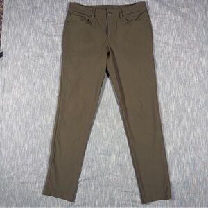 Men’s Lululemon 5 Pocket Slim Fit Pant